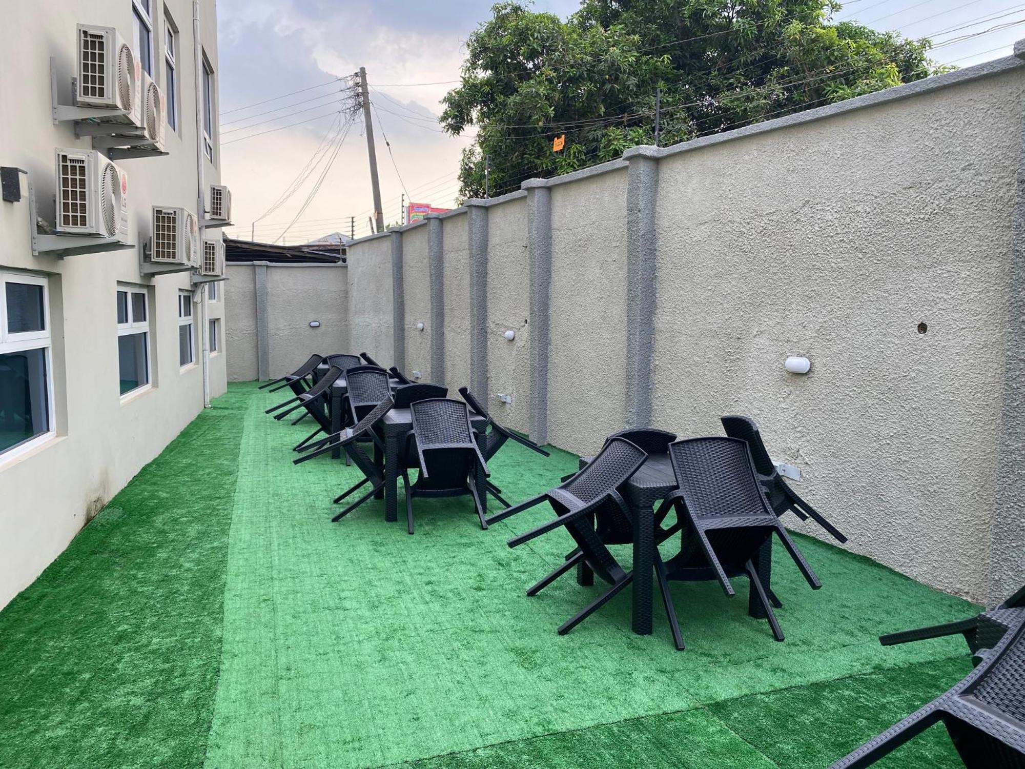 Emmaag Hotel, Ibadan Kültér fotó