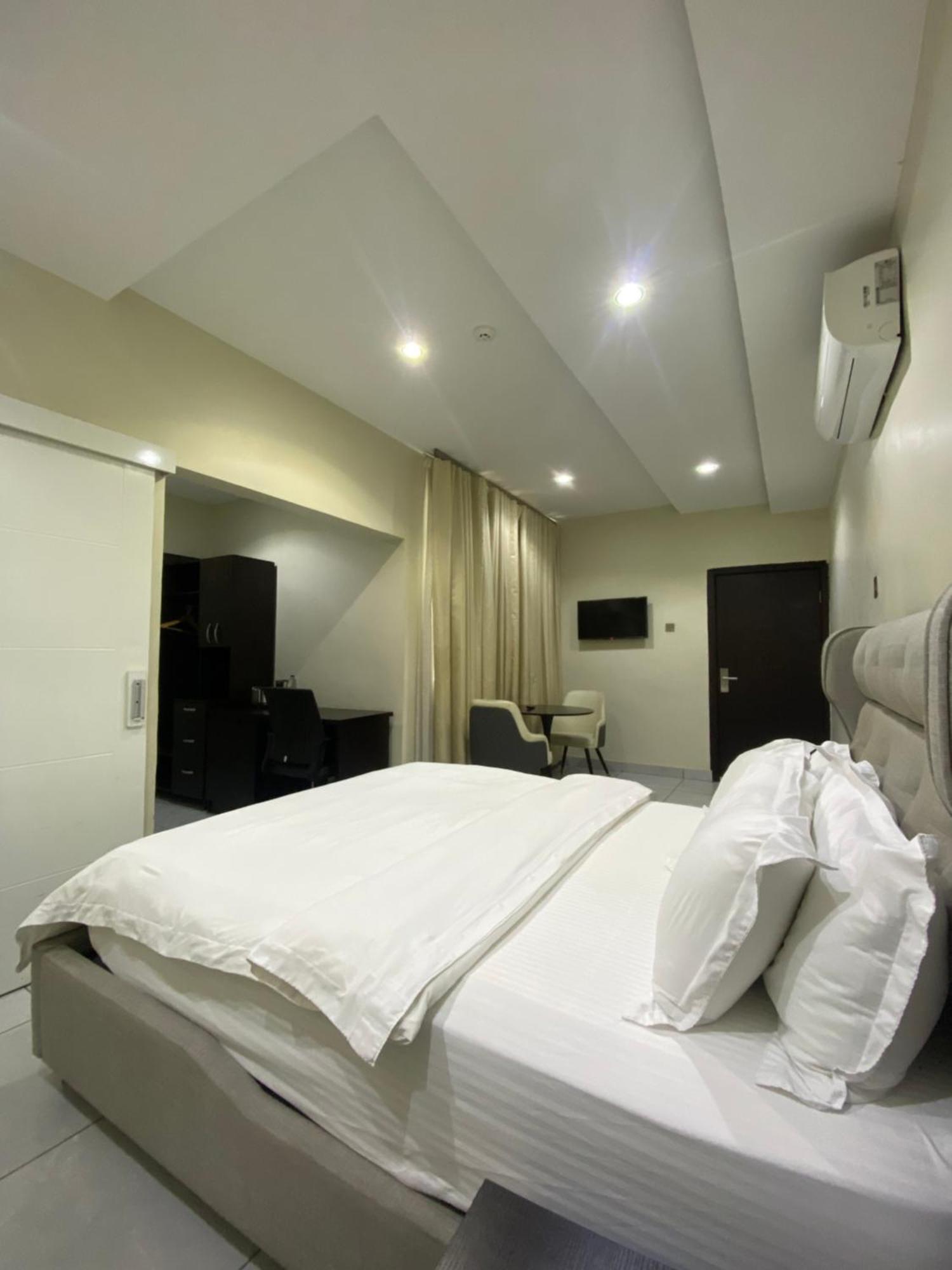 Emmaag Hotel, Ibadan Kültér fotó